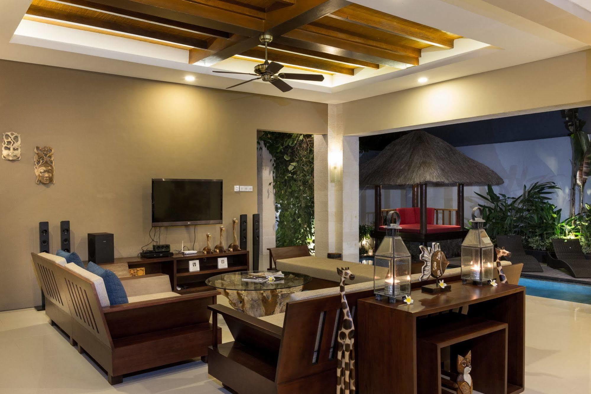 The Secret Villas Семіньяк Екстер'єр фото