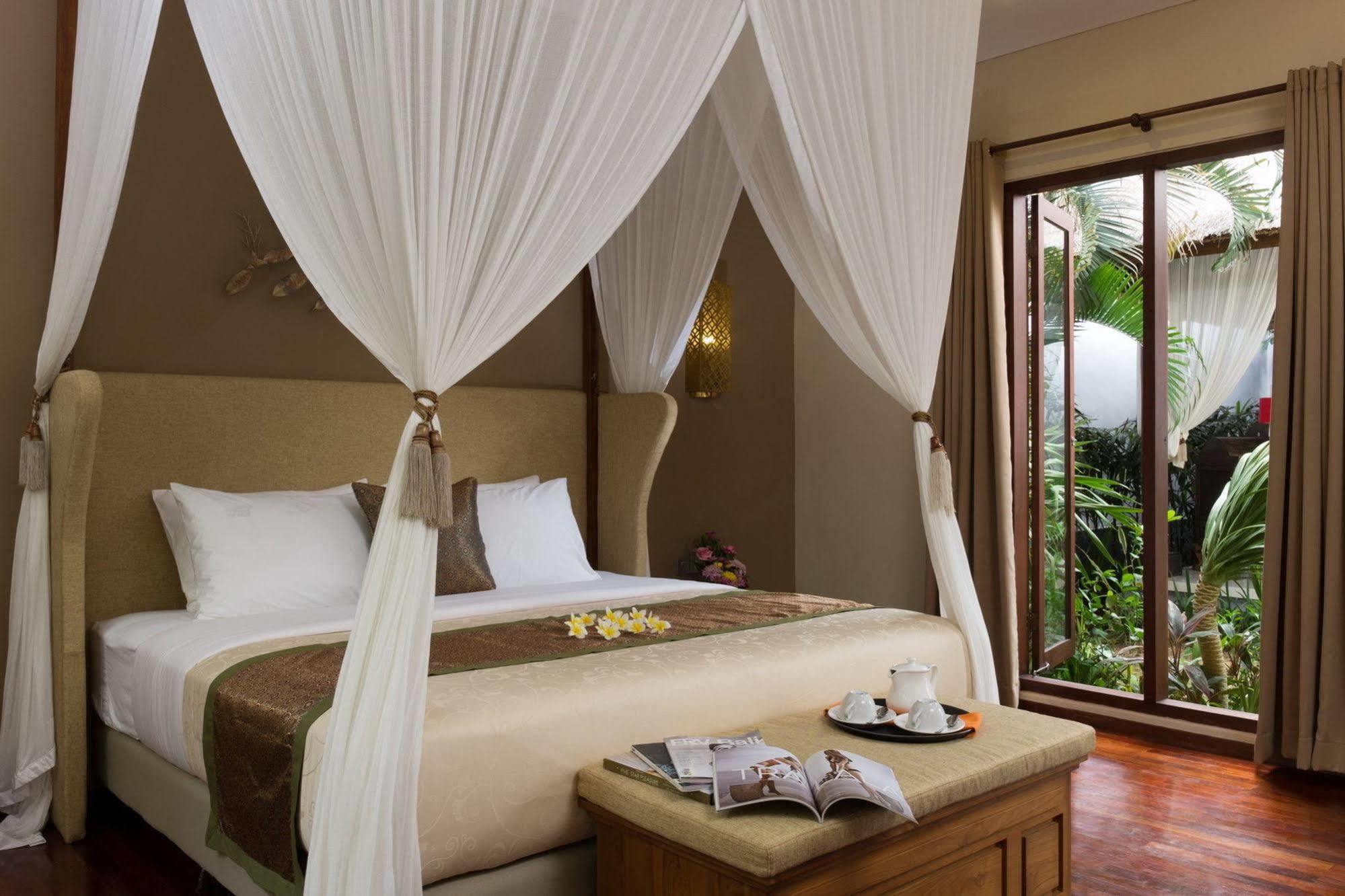 The Secret Villas Семіньяк Екстер'єр фото