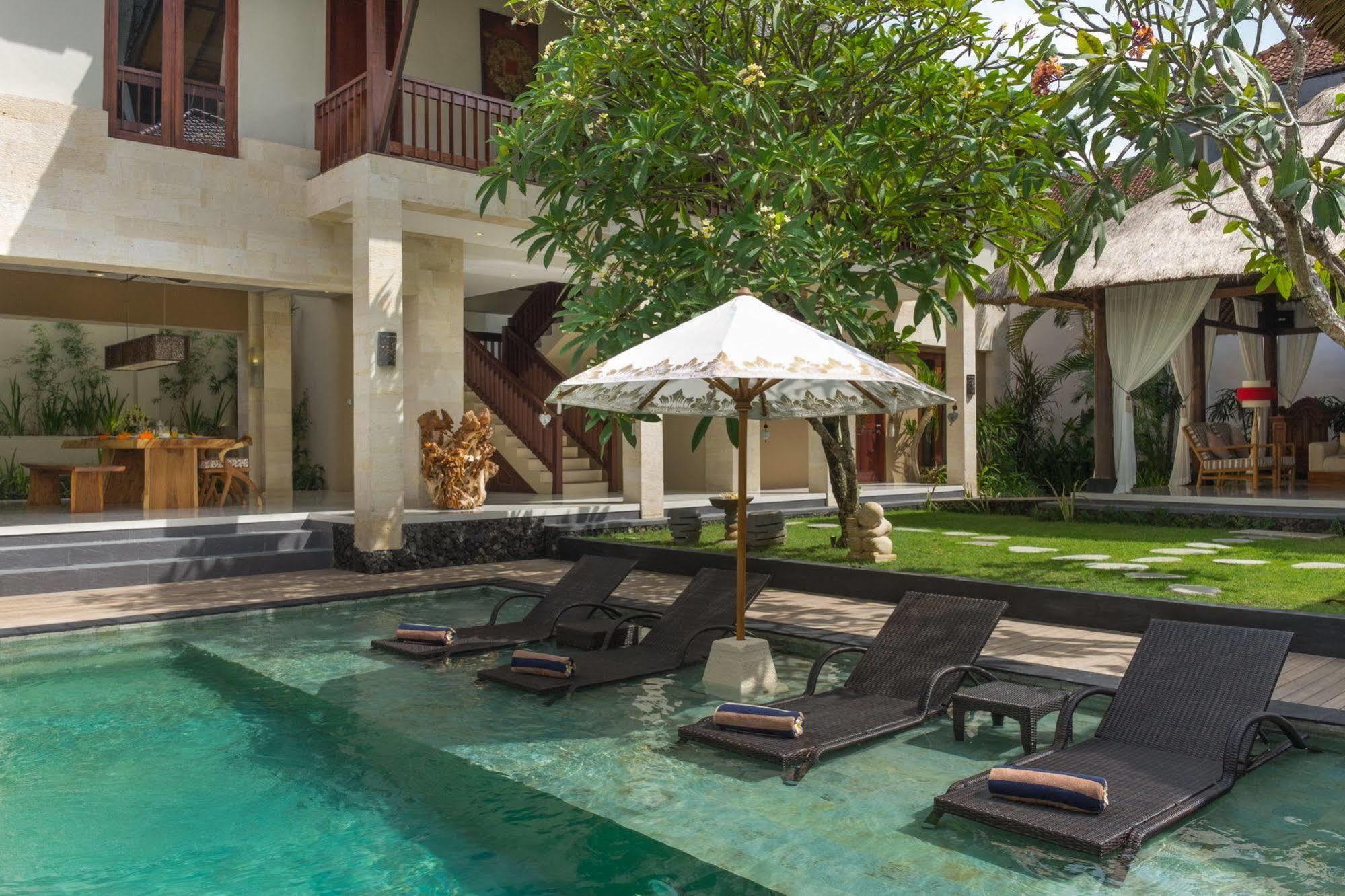 The Secret Villas Семіньяк Екстер'єр фото